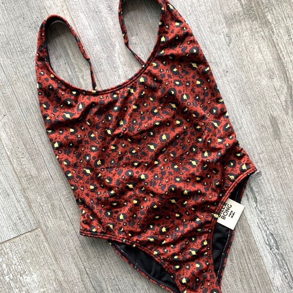 🔥🔥BILLABONG - SAVANNAH ONE PIECE🔥🔥 - Picture 1 of 8